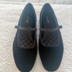 Never worn Birdies Black Velvet Mary Jane Flats with Quilted Insole